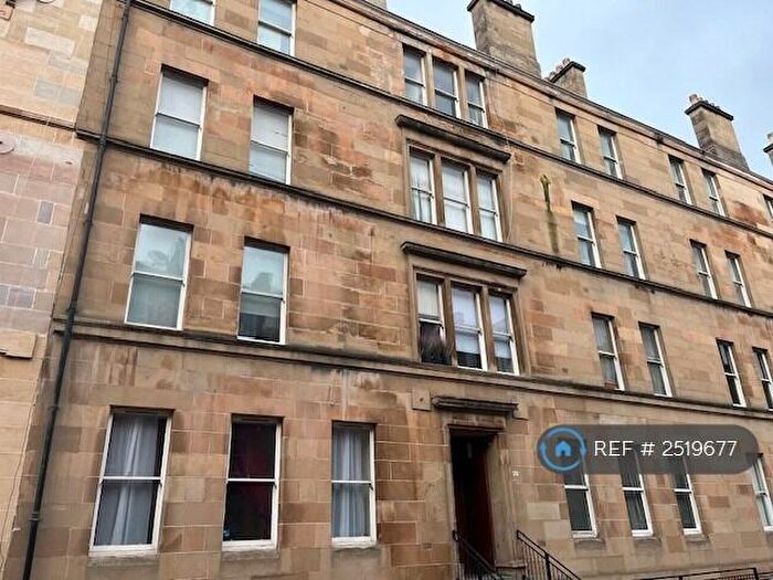 3 Bedroom Flat To Rent In West End Park Street, Glasgow, G3