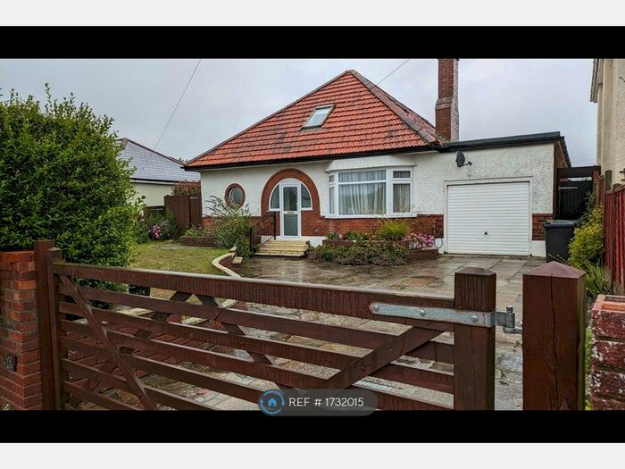 3 Bedroom Bungalow To Rent In Pauntley Road, Christchurch, BH23