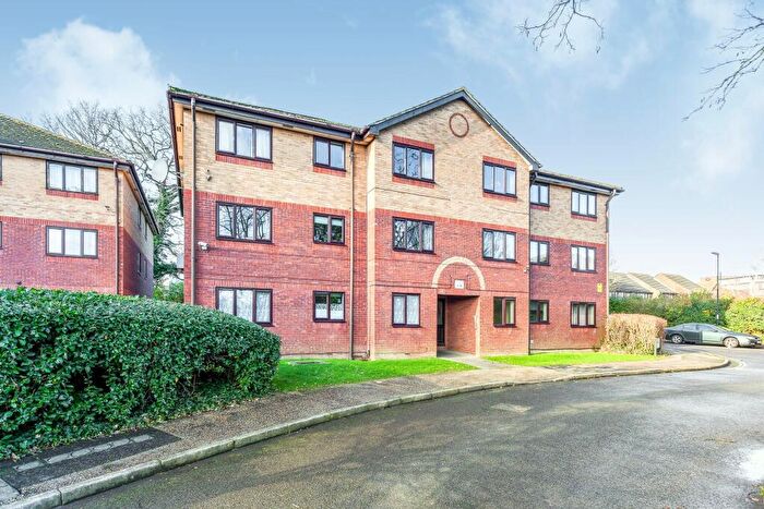 2 Bedroom Apartment To Rent In West Green, Crawley, RH10