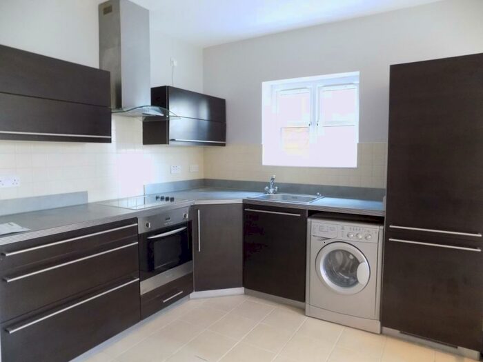 1 Bedroom Flat To Rent In Ladysmith Road, Enfield Town, EN1
