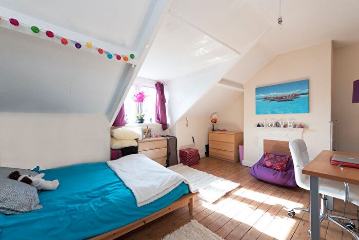 5 Bedroom Property To Rent In Claremont Avenue, LS3