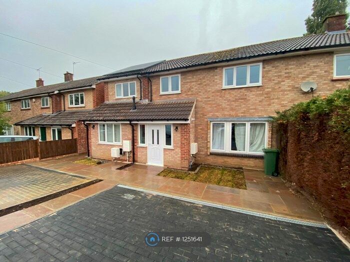 6 Bedroom Semi-Detached House To Rent In Blackwell Avenue, Guildford GU2