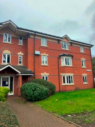 1 Bedroom Flat To Rent In Hamilton Court, Trafalgar Road, Moseley, B13