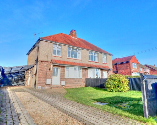 3 Bedroom Semi-Detached House To Rent In Stocking Lane, Hughenden Valley, High Wycombe, HP14