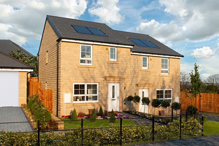 3 Bedroom End Of Terrace House For Sale In "Ellerton" At Paddock Lane, Halifax, HX2