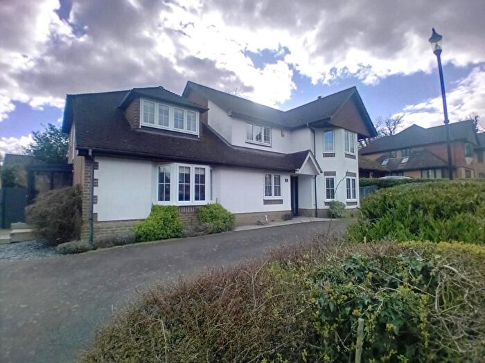 5 Bedroom Detached House To Rent In Englefield Green, Surrey, TW20