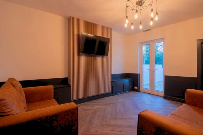 6 Bedroom House Of Multiple Occupation To Rent In Fletcher Road, Beeston, Nottingham, Nottinghamshire, NG9