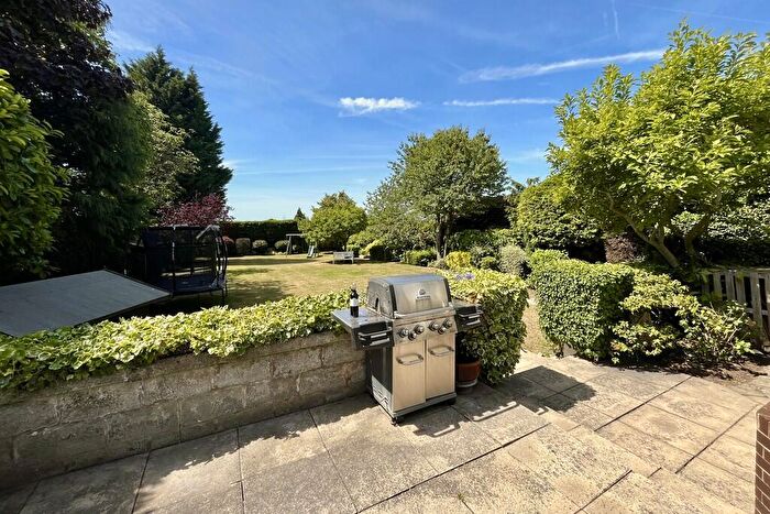 5 Bedroom Bungalow For Sale In Bawtry Road, Bessacarr, Doncaster, DN4