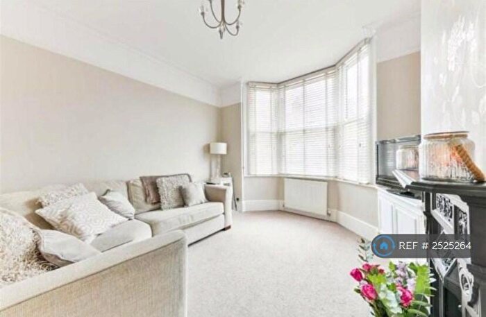 3 Bedroom Terraced House To Rent In Duke Street, Sutton, SM1