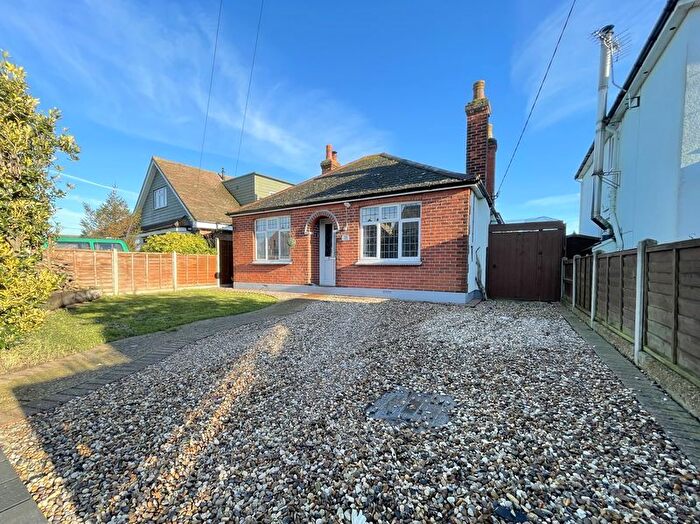 3 Bedroom Bungalow For Sale In Chapel Road, Brightlingsea, CO7