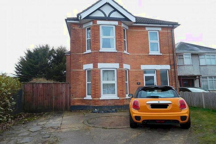 6 Bedroom House To Rent In Bedroom House In Winton, BH9