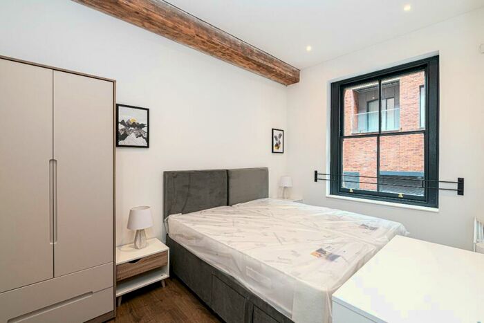 2 Bedroom Apartment To Rent In Flat, Printing Press House, School Street, M4