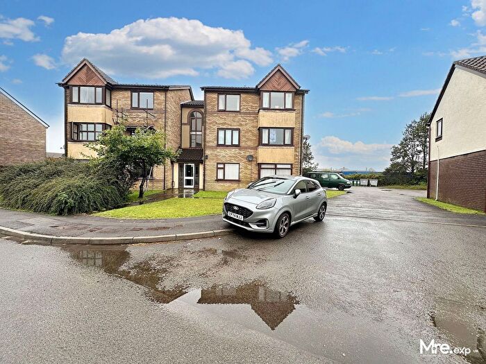 1 Bedroom Flat For Sale In Harvey Crescent, Aberavon, Port Talbot, SA12