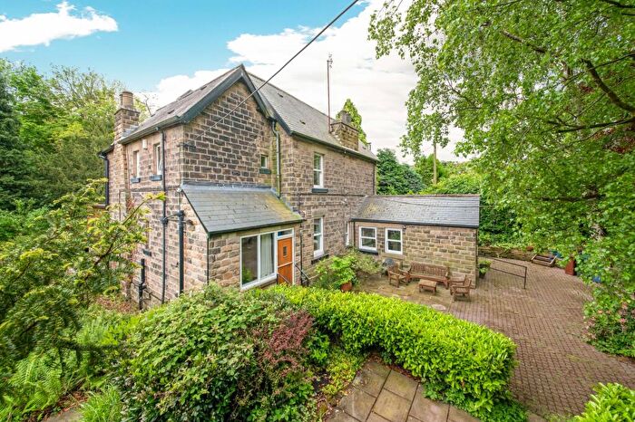 5 Bedroom Detached House For Sale In The Yews, Lidgett Lane, Tankersley, S75