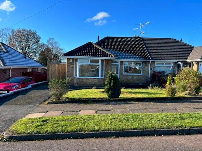 2 Bedroom Bungalow To Rent In Trentley Road, Trentham, Stoke-On-Trent, ST4