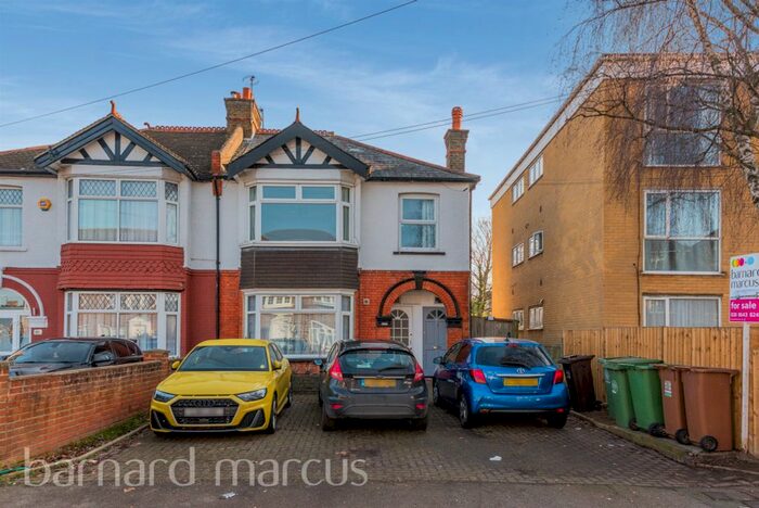 1 Bedroom Studio For Sale In Thicket Road, Sutton, SM1