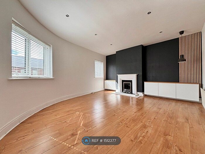 3 Bedroom End Of Terrace House To Rent In Sea Road, Sunderland, SR6