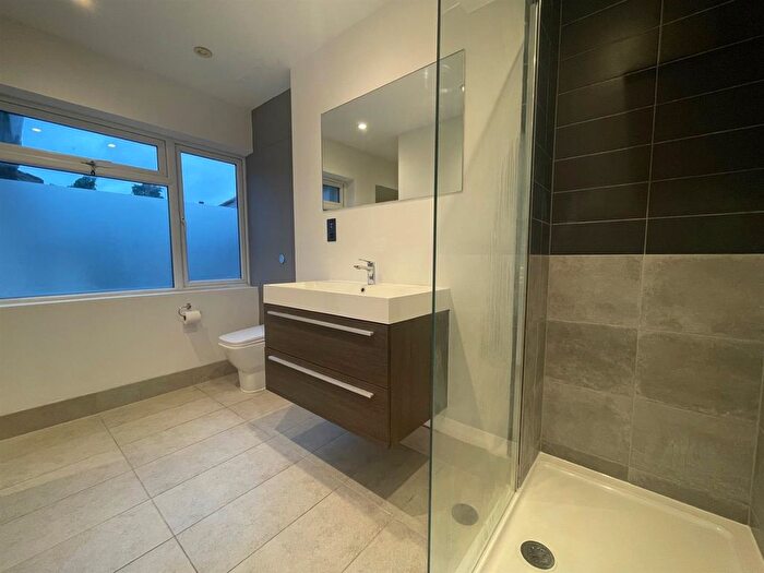 1 Bedroom Flat To Rent In Victoria Road, Ruislip, HA4