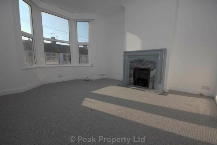 1 Bedroom Flat To Rent In Christchurch Road, Southend-On-Sea, SS2