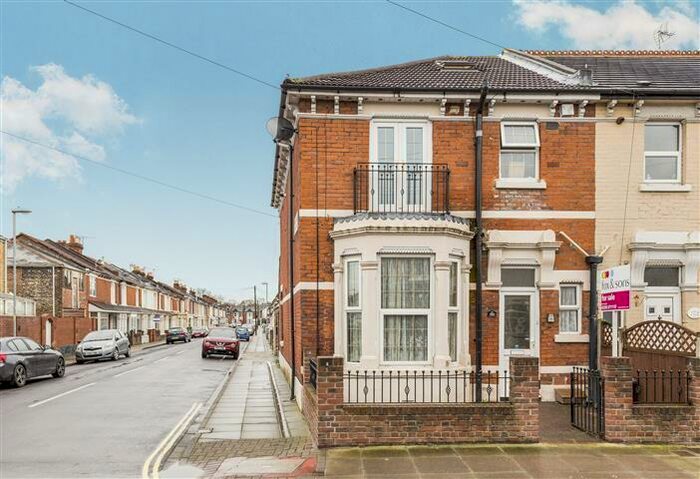 2 Bedroom Maisonette To Rent In Queens Road, Portsmouth, PO2