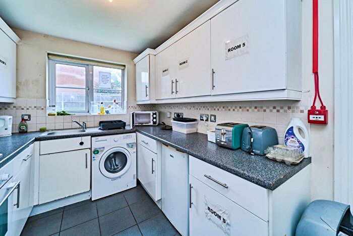 5 Bedroom Town House For Sale In Hospital Street, Walsall, WS2