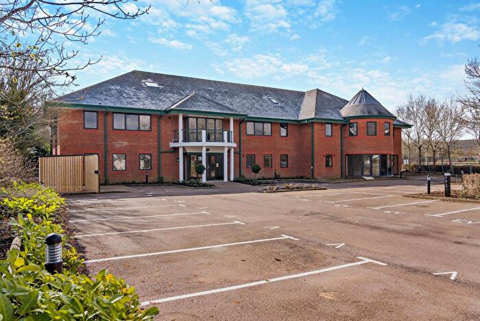 1 Bedroom Flat To Rent In Pegasus Way, Haddenham, HP17