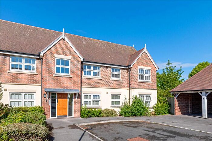 2 Bedroom Apartment For Sale In Crown Close, Pewsey, Wiltshire, SN9