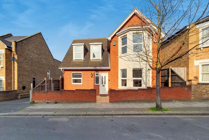5 Bedroom Detached House To Rent In Rosenthorpe Road, London, Greater London, SE15