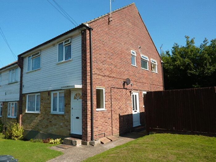 2 Bedroom Maisonette To Rent In High Point, London, SE9