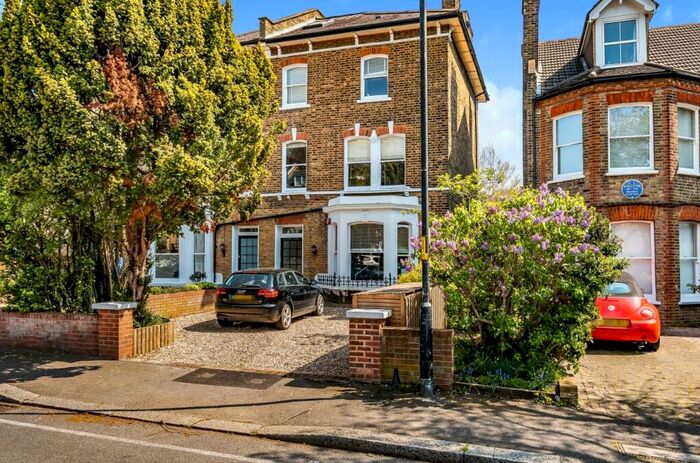 2 Bedroom Flat To Rent In Underhill Road Dulwich, SE22