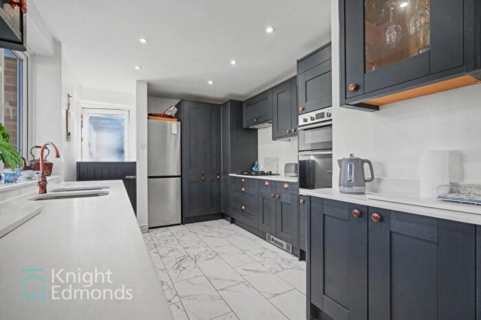 3 Bedroom Semi-Detached Bungalow For Sale In Trapfield Close, Bearsted, ME14