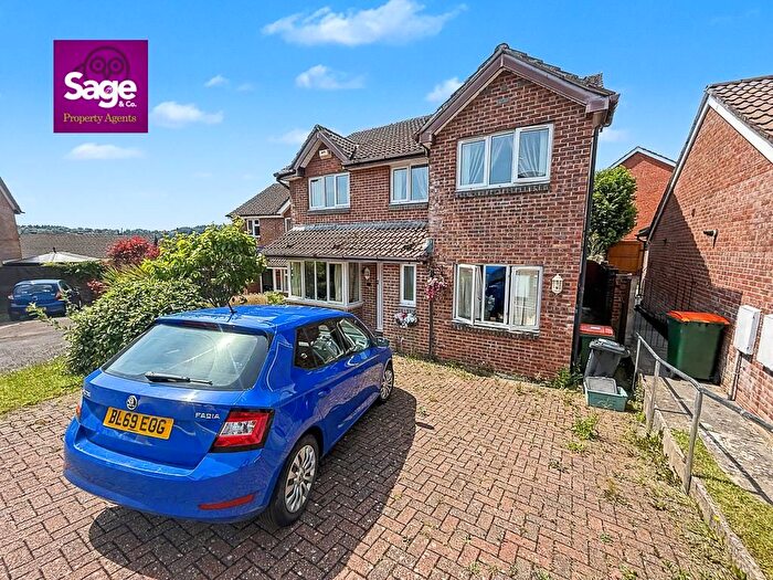 4 Bedroom Detached House For Sale In Pontymason Close, Rogerstone, Newport, NP10