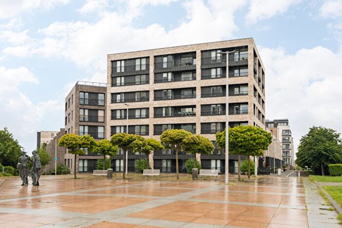 2 Bedroom Flat For Sale In / Waterfront Avenue, Edinburgh, EH5