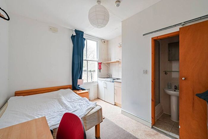 Studio To Rent In Flat, Bryantwood Road, Arsenal, London, N7