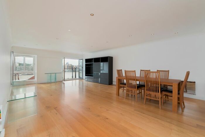 2 Bedroom Flat To Rent In Mill Street, London, SE1