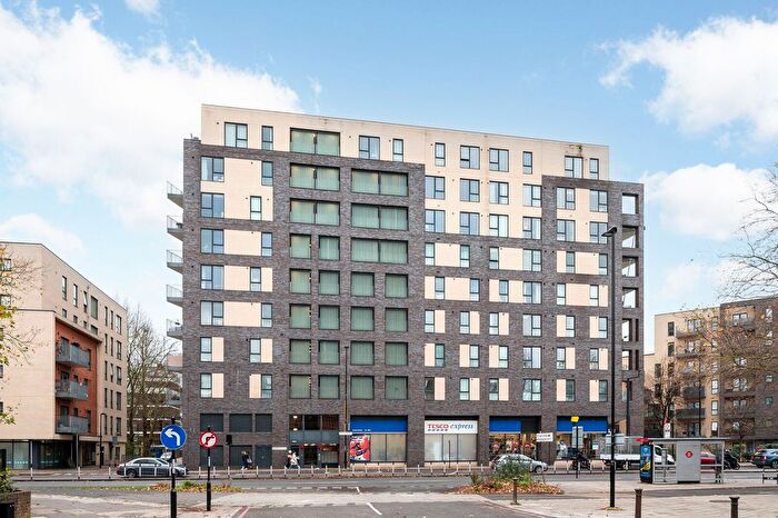 2 Bedroom Flat To Rent In Parker Building, Freda Street, Bermondsey, London, SE16