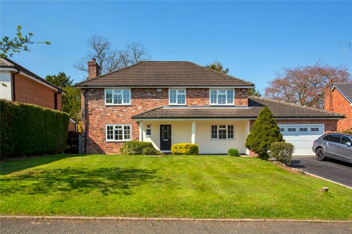 4 Bedroom Detached House To Rent In Woodcote View, Wilmslow, Cheshire, SK9