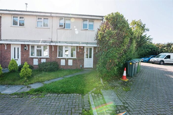 2 Bedroom House For Sale In Moorby Court, Craiglee Drive, Cardiff, CF10