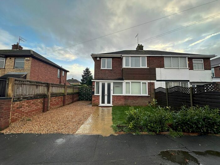 3 Bedroom Semi-Detached House To Rent In Mace Road, Peterborough, Cambridgeshire., PE2