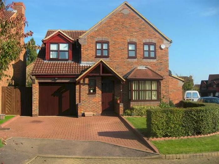 4 Bedroom Detached House To Rent In Gardener Place, Biddenham, MK40