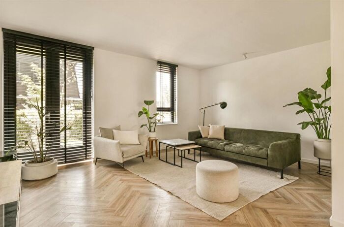 1 Bedroom Flat For Sale In Liverpool Street, Salford, M5