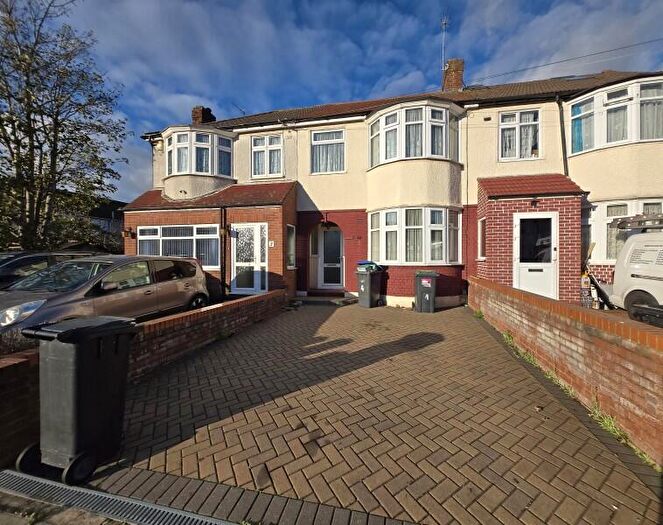 3 Bedroom Terraced House To Rent In Westmoor Gardens, Enfield, EN3