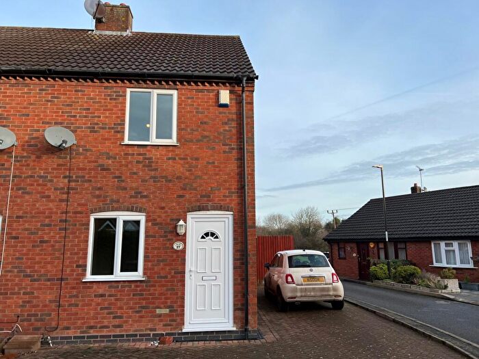 2 Bedroom Semi-Detached House To Rent In Finch Close, Woodville, DE11
