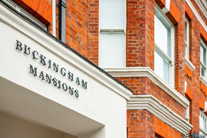 4 Bedroom Apartment To Rent In Buckingham Mansions, West End Lane, West Hampstead, NW6