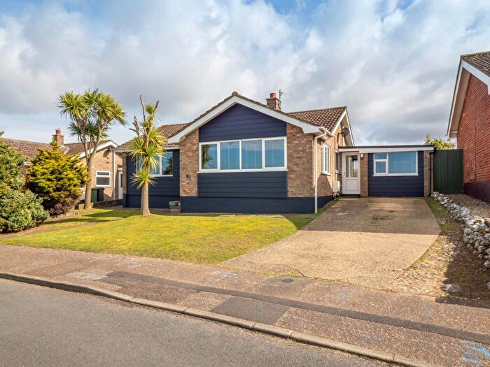 4 Bedroom Detached Bungalow For Sale In Priory Close, Beeston Regis, Sheringham, NR26