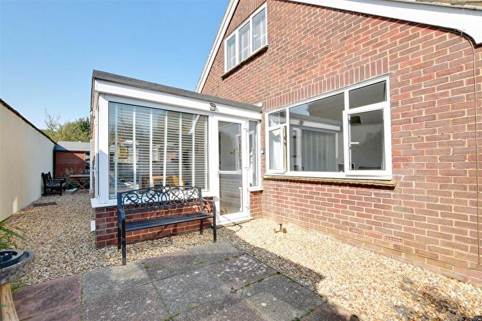4 Bedroom Detached House For Sale In Oast House Road, Icklesham, Winchelsea, TN36