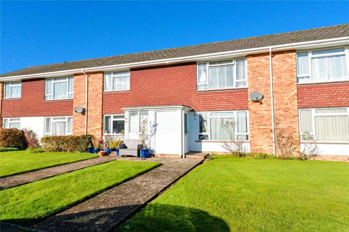 2 Bedroom Apartment For Sale In Aspen Place, New Milton, Hampshire, BH25