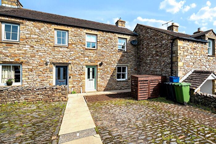 3 Bedroom Terraced House For Sale In Ghyll Side, Dent, LA10