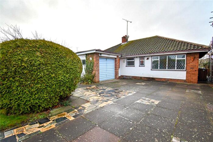 2 Bedroom Bungalow For Sale In Dalesway, Heswall, Wirral, CH60