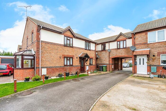 3 Bedroom Semi Detached House For Sale In Gibson Way, Bognor Regis, PO21